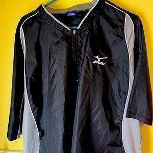 Used Black Mizuno batting jacket.